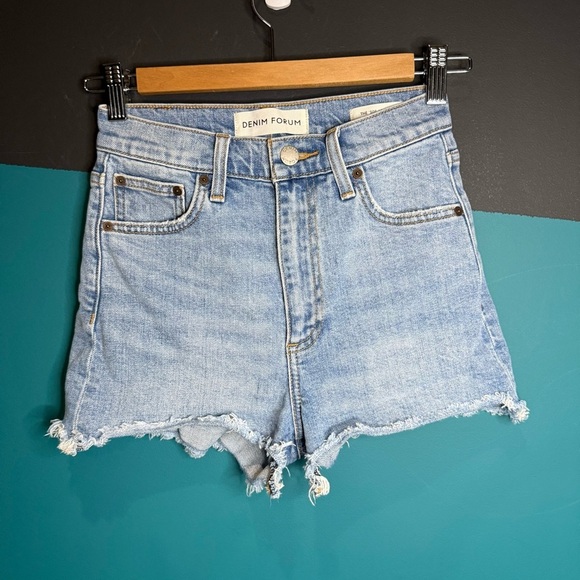 Denim Forum Blue High-Waisted the 50’s Arlo Shorts - Picture 4 of 11